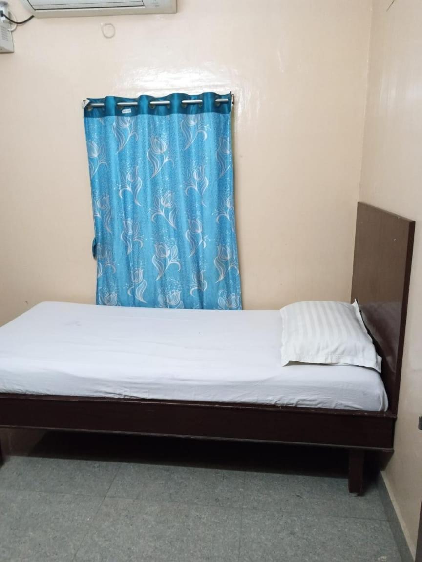 Sri Ambika Lodge Rajapalaiyam Ngoại thất bức ảnh